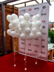 Любые стойки из шаров для оформления торжества